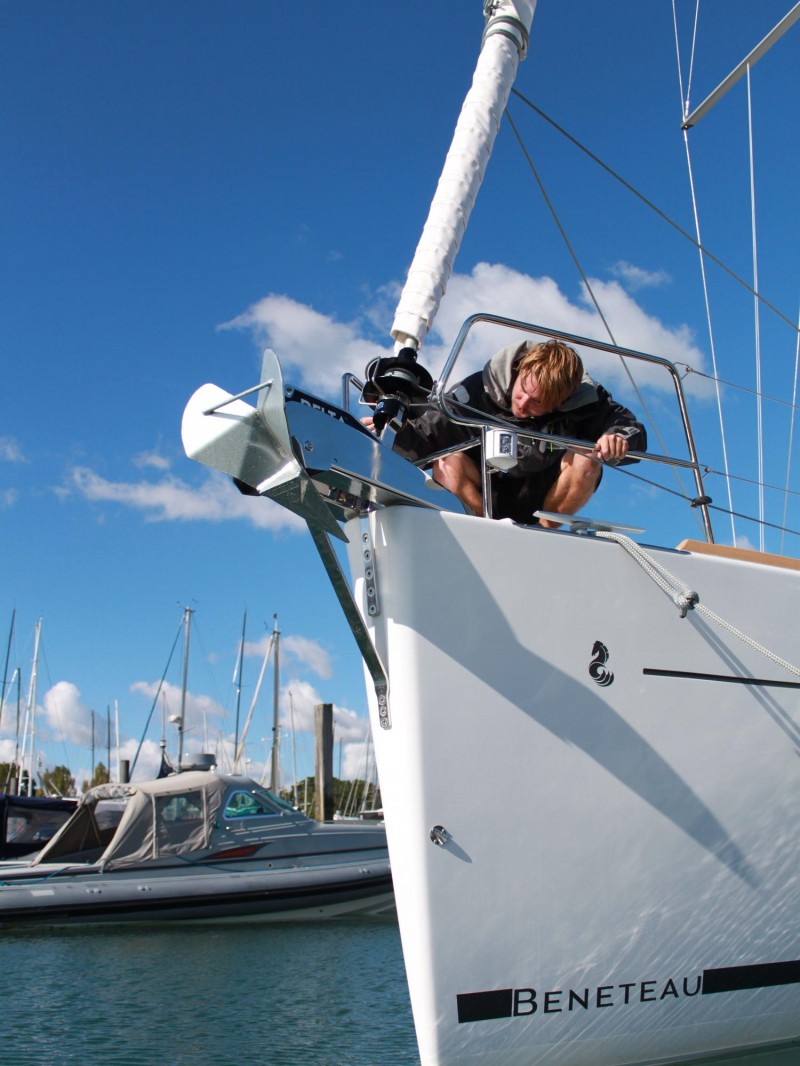 Yacht Rigging Check - Bow - Advanced Rigging & Hydraulics